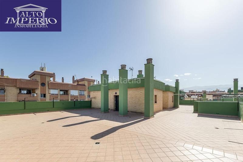 Foto 8a206b1c-ff4c-4ba0-8fd2-60bd1b73032f. Appartamento con parcheggio in Pajaritos Granada