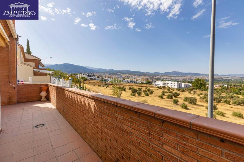 Foto 453fa7ea-5458-4250-b9ea-3db53cf15dfb. Casa adosada camino de caicena en Camino de los Neveros - Serrallo Granada