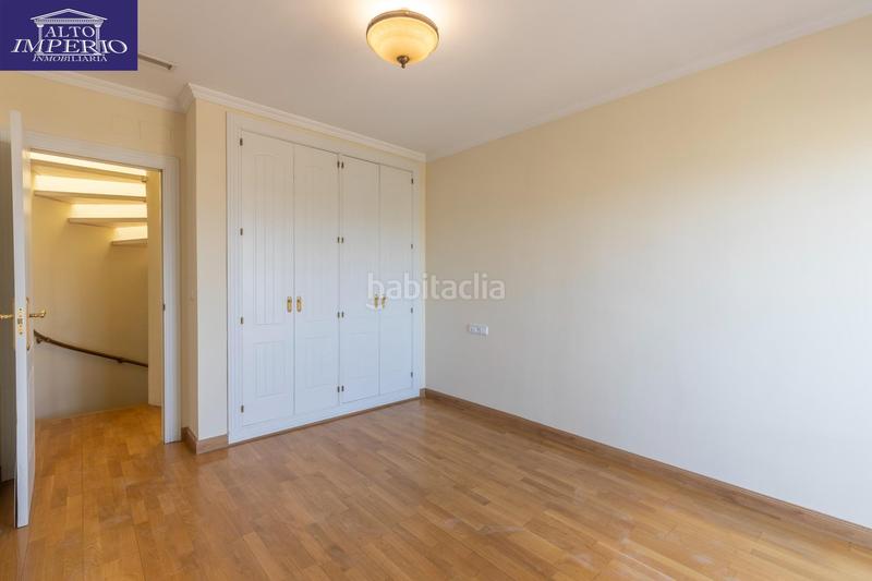 Foto 57d1df43-2dcc-4a3c-ae7f-473bfaba8cb7. Casa adosada camino de caicena en Camino de los Neveros - Serrallo Granada