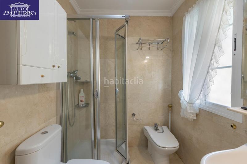 Foto c99ddb18-dba6-493c-b4fc-603879ab5365. Casa adosada camino de caicena en Camino de los Neveros - Serrallo Granada