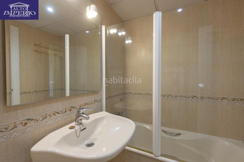 Foto d298fb75-e419-4e1b-b7c1-33d9ea3ba86a. Casa adosada camino de caicena en Camino de los Neveros - Serrallo Granada