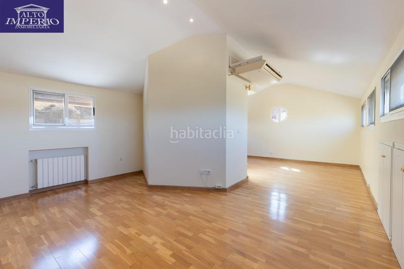 Foto f32837a0-eb52-460a-b21a-de0aeb13c1a3. Casa adosada camino de caicena en Camino de los Neveros - Serrallo Granada