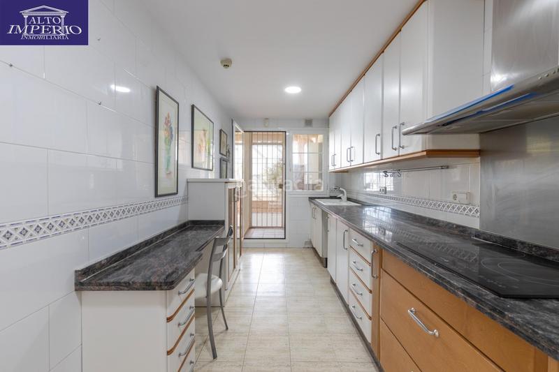 Foto f786bb19-3b35-4046-8e7b-7439336989ee. Casa adosada camino de caicena en Camino de los Neveros - Serrallo Granada