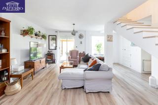 Maison jumelée  Calle pedro temboury. Venta de preciosa casa adosada en otura granada