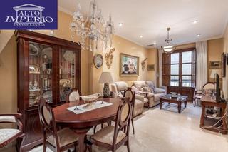 Etagenwohnung  Calle ancha de la virgen. Piso reformado junto carrera de la virgen