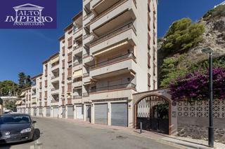 Pis a Velilla - Velilla Taramay. Piso con garaje y trastero en almuñecar