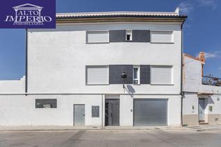 Building  Calle real. Edificio de nueva construcción en churriana