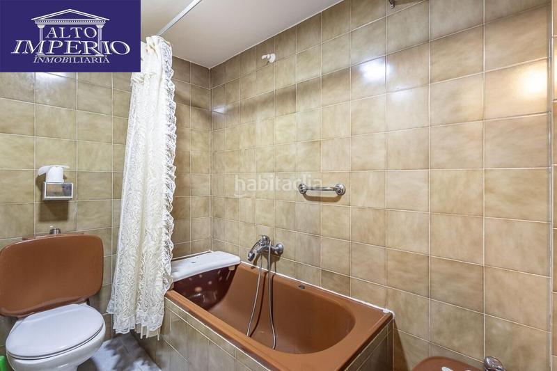 Foto 15dbbe0a-51f5-4825-b609-d8fd1d977a8b. Zweistöckige wohnung mit heizung in Camino de Ronda Granada