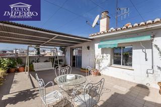 Dúplex a Camino de Ronda. Exclusivo ático dúplex