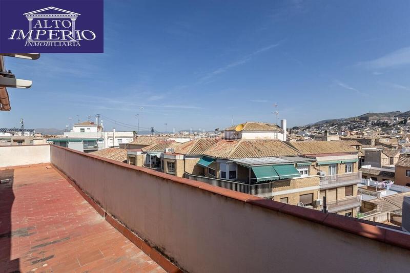 Foto 2fcceb59-9cb9-4eb2-90ee-30dbc1d59345. Zweistöckige wohnung mit heizung in Camino de Ronda Granada