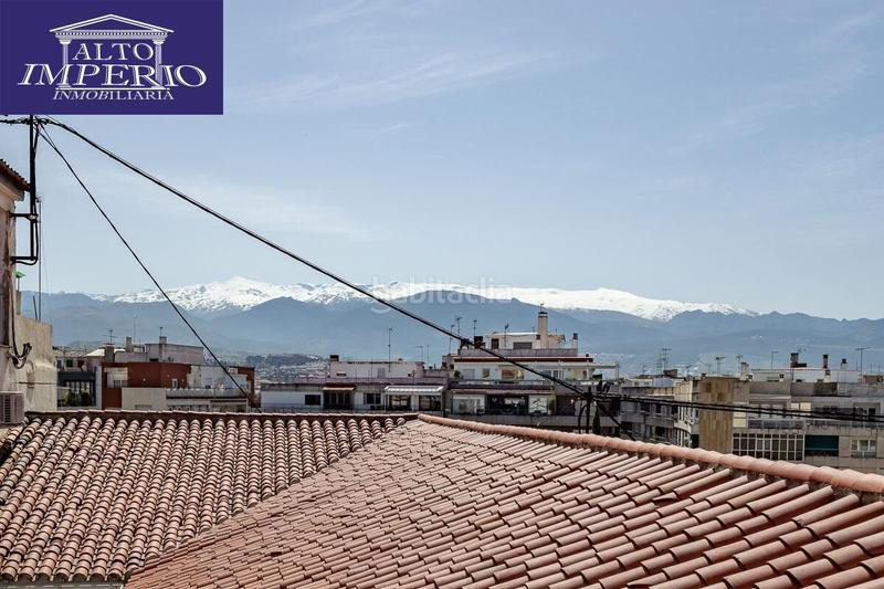 Foto c606508d-d99c-4137-8274-5f9a9b09ba0b. Zweistöckige wohnung mit heizung in Camino de Ronda Granada