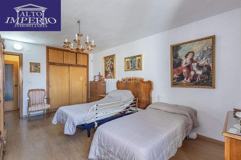 Foto c86d9531-e7d3-4213-a240-baf81a655d7e. Zweistöckige wohnung mit heizung in Camino de Ronda Granada