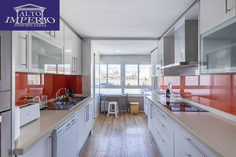 Foto e72abe3a-4dc2-43e0-b681-71fa184e2367. Zweistöckige wohnung mit heizung in Camino de Ronda Granada