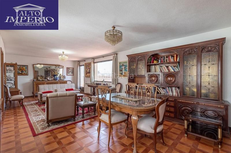 Foto fe20bb28-39b2-47b0-a78b-dc854ca6bab3. Zweistöckige wohnung mit heizung in Camino de Ronda Granada