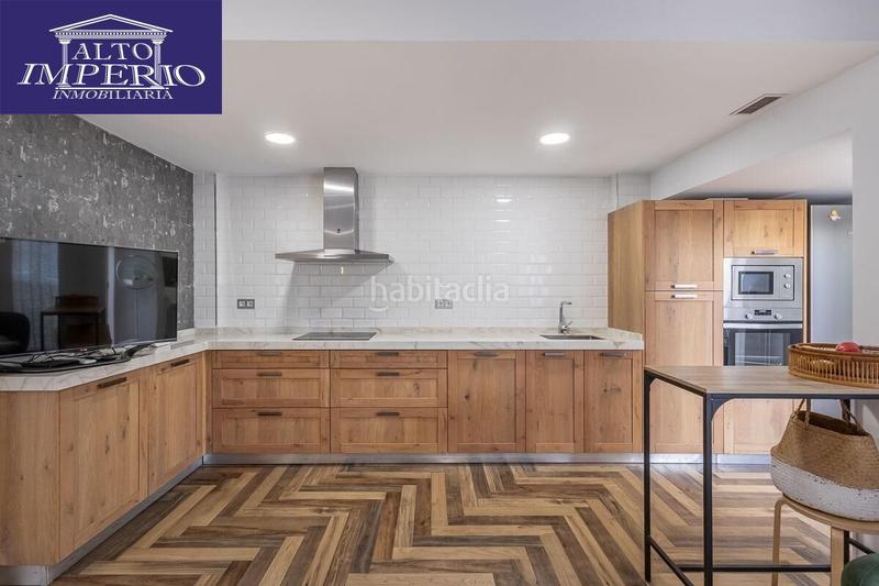 Foto 007f8e42-9b1d-4573-b3ed-72f640f0eccf. Casa amb calefacció aparcament a Barrio de Zaidín Granada