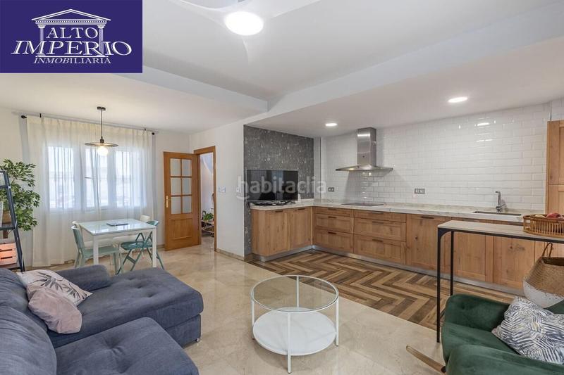 Foto 1878127d-c06a-4691-a58d-e9e1084593ec. Casa amb calefacció aparcament a Barrio de Zaidín Granada