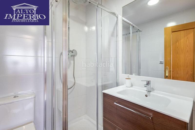 Foto 20ca3ac8-8b6a-4498-b4ca-2bff8bfbc4b9. Casa amb calefacció aparcament a Barrio de Zaidín Granada