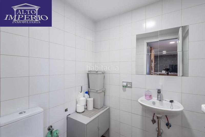 Foto 3fc825c4-6113-4ba8-bc0d-28298158ddb0. Casa amb calefacció aparcament a Barrio de Zaidín Granada