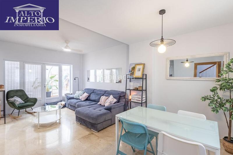 Foto 56f23976-59af-467e-998a-cd20ed2b1580. Casa amb calefacció aparcament a Barrio de Zaidín Granada