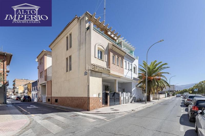 Foto 7839faeb-ebf8-4edd-9f74-6652bd265502. Casa amb calefacció aparcament a Barrio de Zaidín Granada