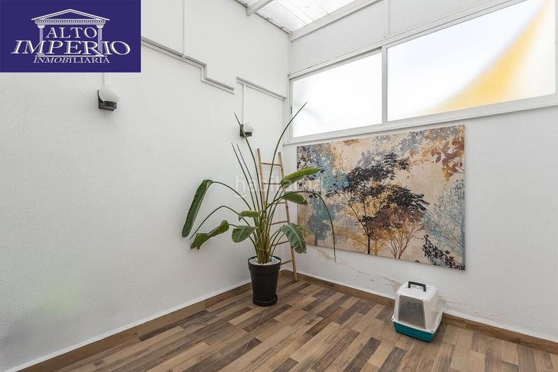 Foto a747e12d-3f6e-4ea9-bde6-271c07a68d50. Casa amb calefacció aparcament a Barrio de Zaidín Granada