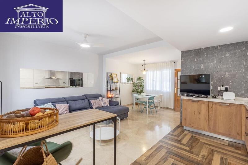 Foto b586a044-3482-41ed-bf83-13dc5c1c5f7b. Casa amb calefacció aparcament a Barrio de Zaidín Granada