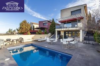 Maison  Calle cosmos. Gran casa en monachil