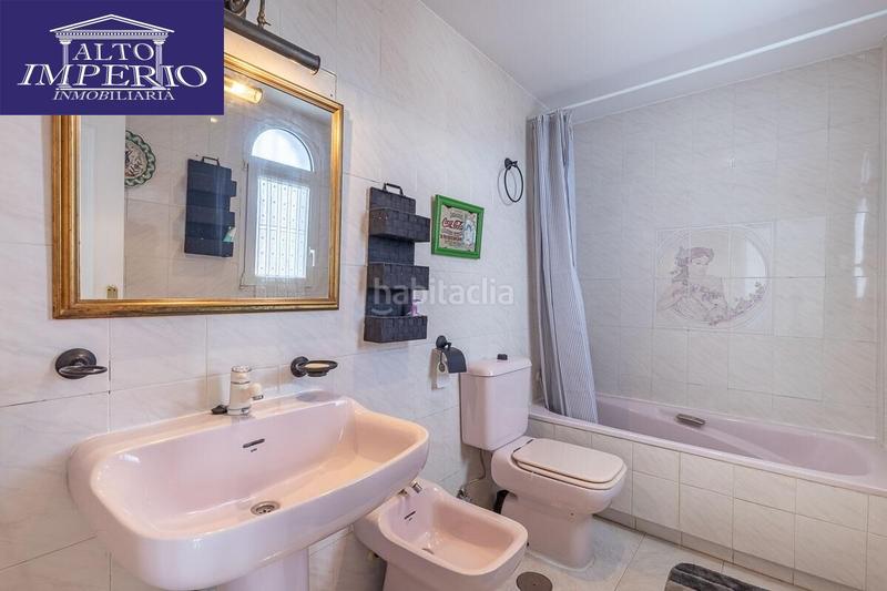 Foto 5c54addb-a7a0-4168-aeed-cbf5fa8cb4a4. Casa en calle hella 8 casa en Jun