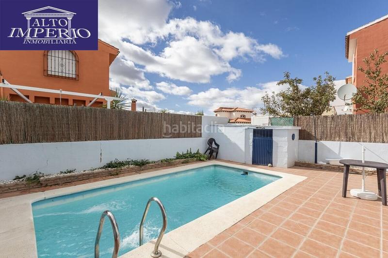 Foto 8d7e0a74-87fb-480c-8b23-66edead5a151. Casa en calle hella 8 casa en Jun