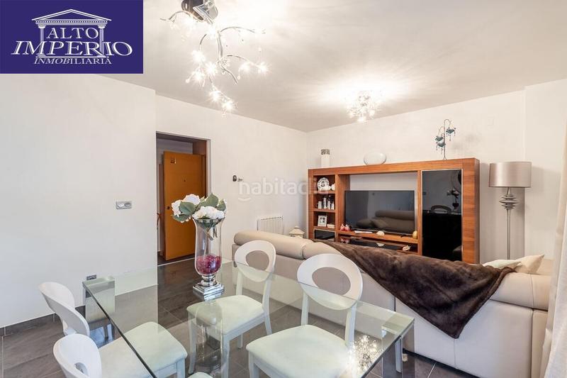 Foto b8dbc538-3b79-48e9-836c-6b8a06972124. Piso magnífico piso en Carretera de Granada-La Alcazaba Alhendín