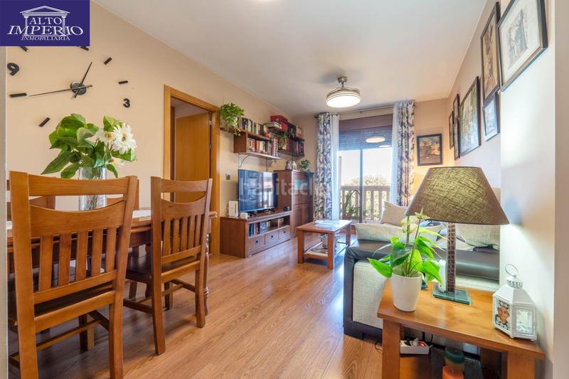 Foto 0fadac3f-038f-45ba-be65-279ecd781393. Piccolo appartamento con parcheggio in Ogíjares