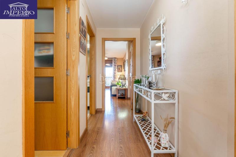 Foto 968b14dc-7806-40d8-87c6-7a8aec40c753. Piccolo appartamento con parcheggio in Ogíjares