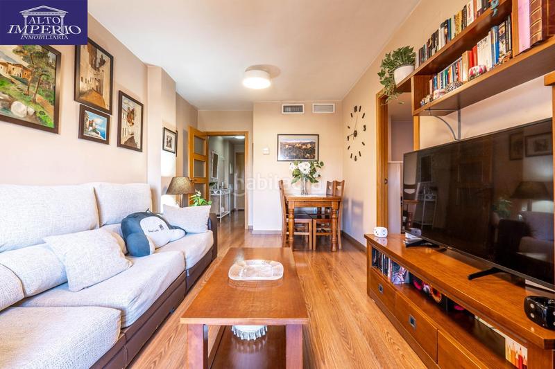 Foto c71ed2c8-e5d1-484d-b964-ab01175e52c8. Piccolo appartamento con parcheggio in Ogíjares