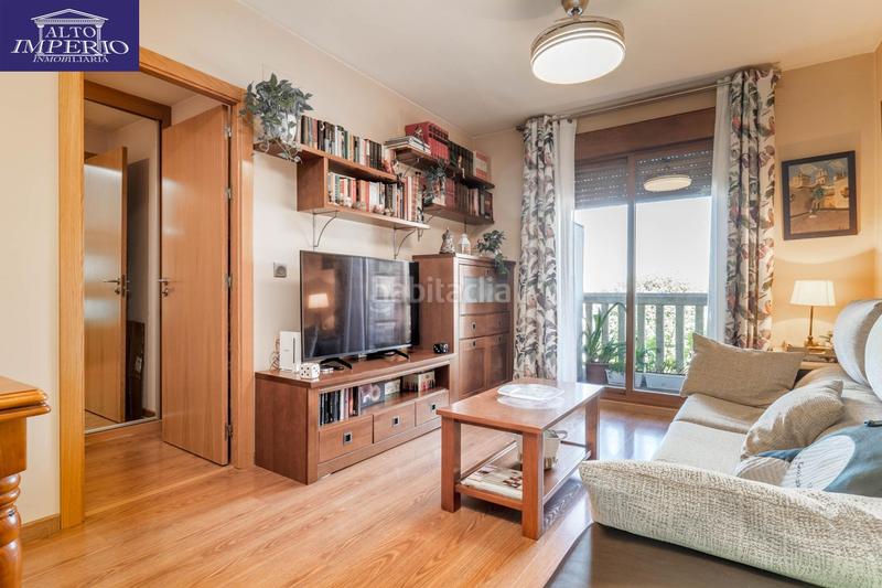 Foto c91a18d1-cb12-4219-8276-03fb9cb53105. Piccolo appartamento con parcheggio in Ogíjares