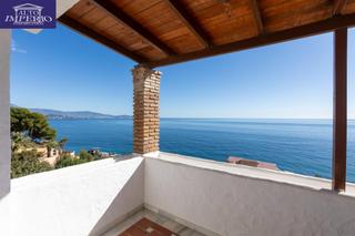 Chalet  Calle de pinotajos 7. El privilegio de vivir donde otros solo veranean, chalet indepen