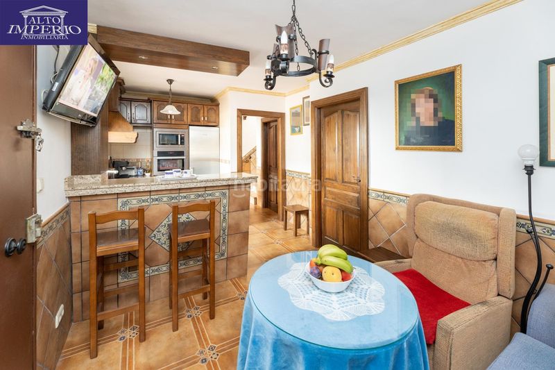 Foto 4abc5fc2-a432-445c-922d-37316dbb3be2. Casa adossada amb aparcament piscina a Peligros