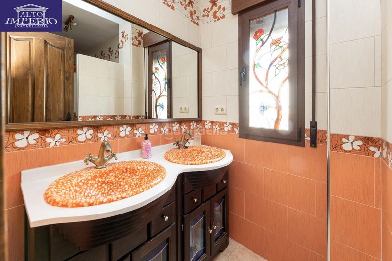 Foto ac4d8b41-4634-4781-9a62-3bc82f1d8291. Casa adossada amb aparcament piscina a Peligros