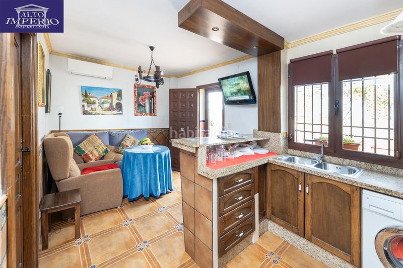 Foto ff41e48c-0829-4288-8c01-278b98d29435. Casa adossada amb aparcament piscina a Peligros