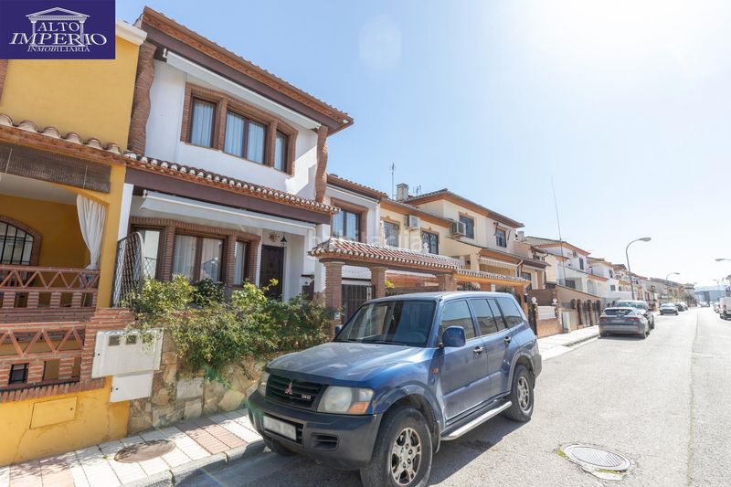 Foto 1ac5d372-529f-4341-8e78-60e202d22aa1. Casa adossada amb aparcament a Chauchina