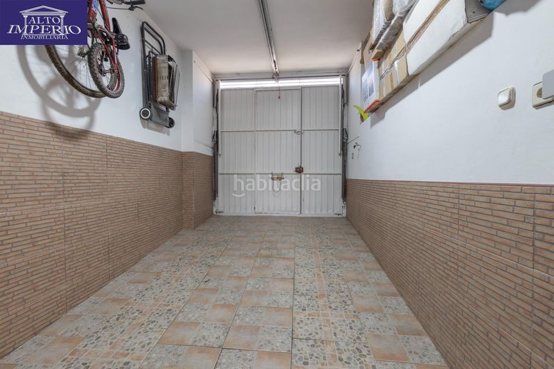 Foto 40fcea8a-a8bf-434e-a78a-7039e2810438. Casa adossada amb aparcament a Chauchina