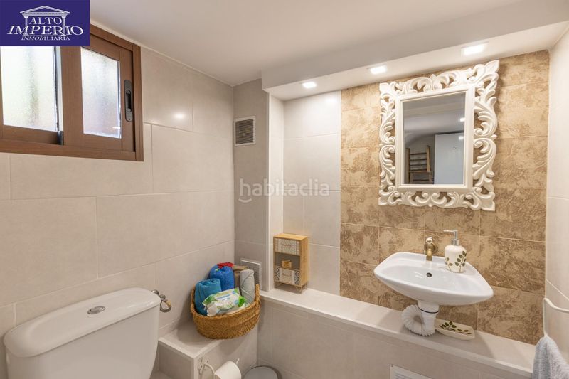 Foto b0b19c8e-b9c8-456c-a209-b7915b4d1a51. Casa adossada amb aparcament a Chauchina