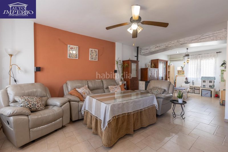 Foto b6fc7cb1-5971-4578-aef2-578f2ff5425d. Casa adossada amb aparcament a Chauchina