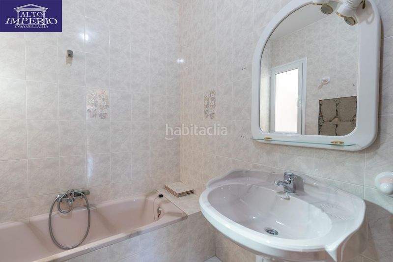 Foto fc4738a3-2f8f-4475-89e0-41270397c371. Pis a Güéjar Sierra