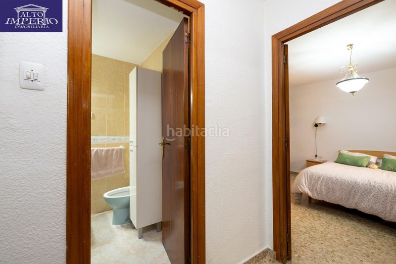 Foto 2e06fed0-a487-4b5f-beb0-52d780c1e7ab. Apartamento perfecto para invertir en calle pedro de alarcón! en Granada