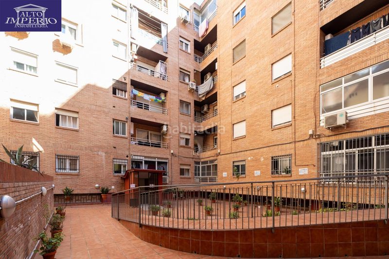 Foto de2b6d2b-668b-417b-95a7-d23f5dd4dc8f. Apartamento perfecto para invertir en calle pedro de alarcón! en Granada