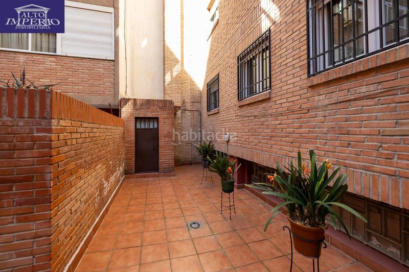 Foto ecddd7cb-9f3f-4f6e-b30a-c36bfc3527e0. Apartamento perfecto para invertir en calle pedro de alarcón! en Granada