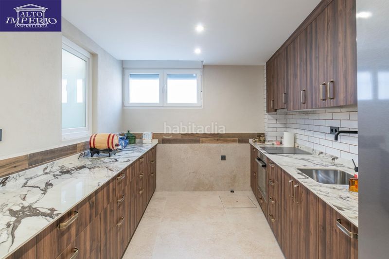 Foto 510ff0bb-33b1-482b-8975-c505c85e5f19. Casa amb aparcament a Peligros