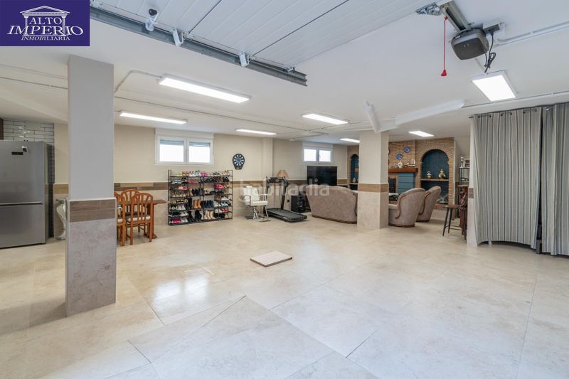 Foto 559ec1f4-9e51-4a47-8aed-48f494481617. Casa amb aparcament a Peligros