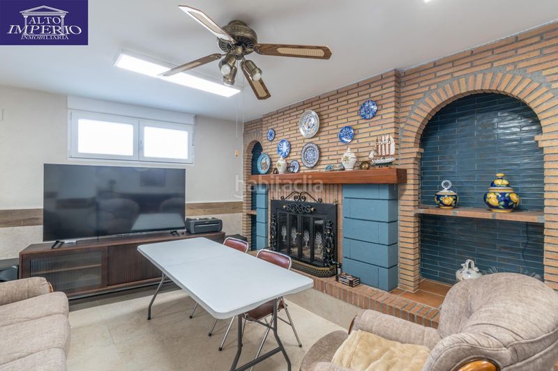 Foto 64eed24b-02f6-44d2-a5ea-cb238ead08c6. Casa amb aparcament a Peligros