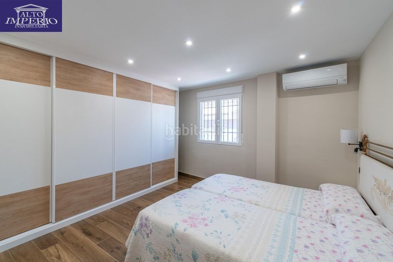 Foto 82816efb-e24d-49b7-8993-e0ac304b1040. Casa amb aparcament a Peligros